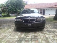 2004 BMW 318i