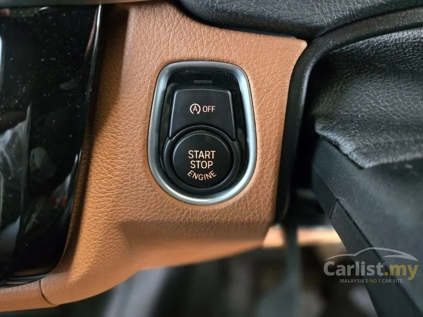 2016 BMW 318i Luxury Sedan