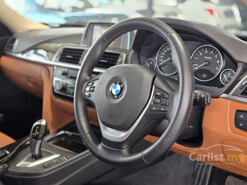 2016 BMW 318i Luxury Sedan