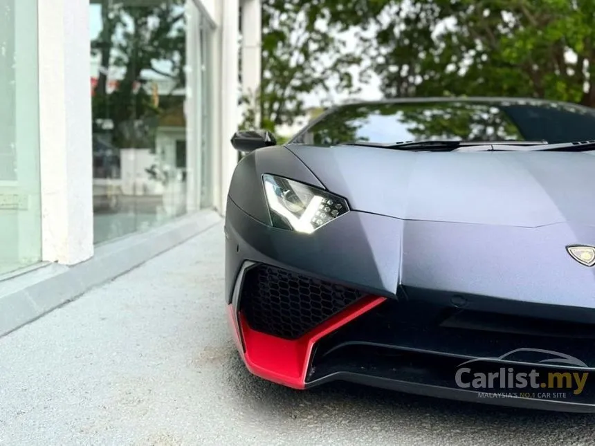 2012 Lamborghini Aventador LP700-4 Coupe