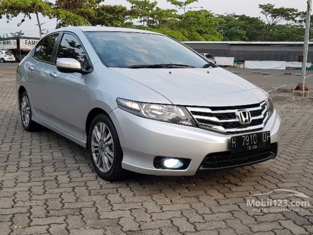 Honda City Mobil bekas dijual di Semarang Jawa-tengah 