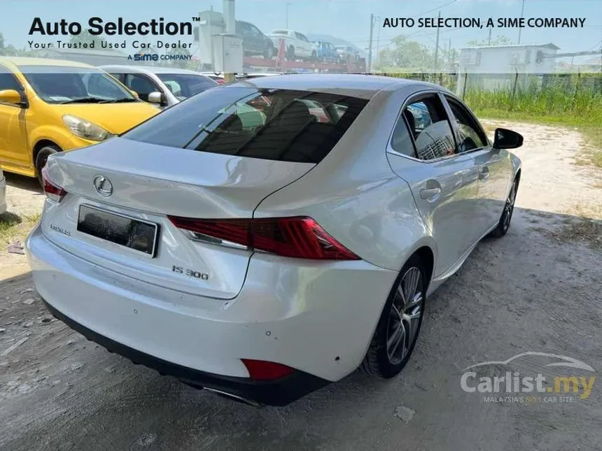 2018 Lexus IS 300 Premium Sedan