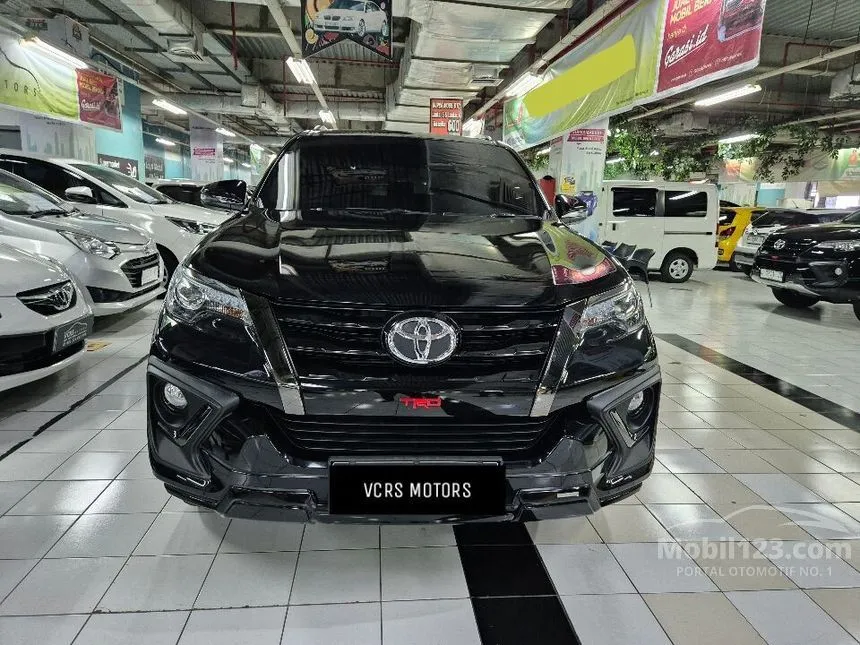 Jual Mobil Toyota Fortuner 2020 VRZ 2.4 di Jawa Timur Automatic SUV Hitam Rp 460.000.000