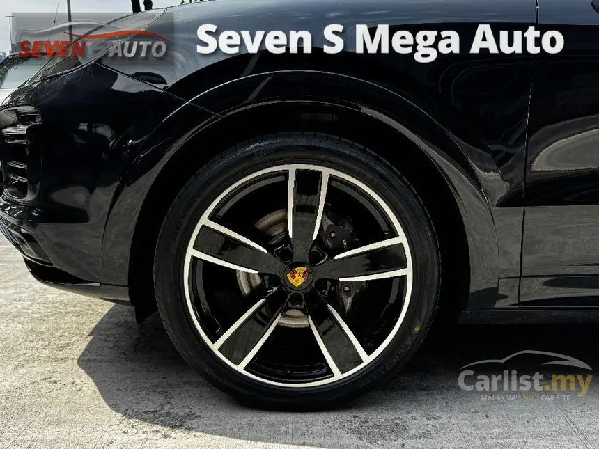 2022 Porsche Cayenne SUV