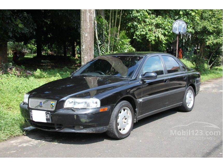 2003 Volvo S80 Sedan