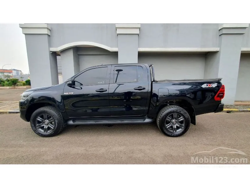 2025 Toyota Hilux V Double Cab 4X4 Pickup