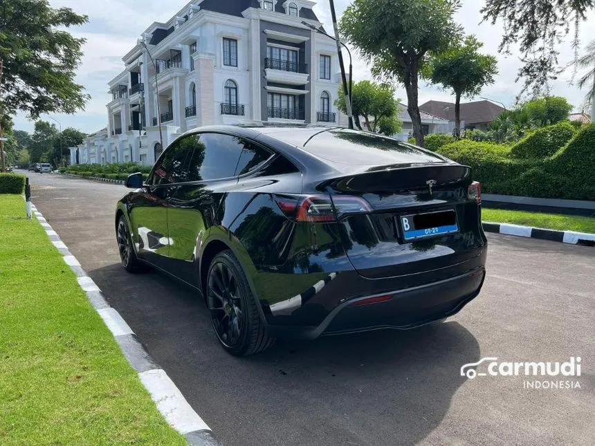2022 Tesla Model Y Standard SUV