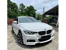 2012 BMW 328i 2.0 Luxury Line Sedan