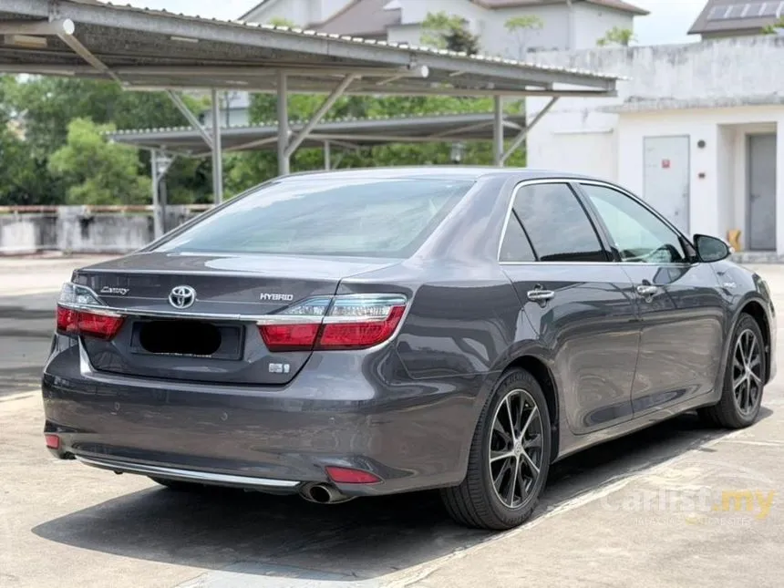 2015 Toyota Camry Hybrid Sedan