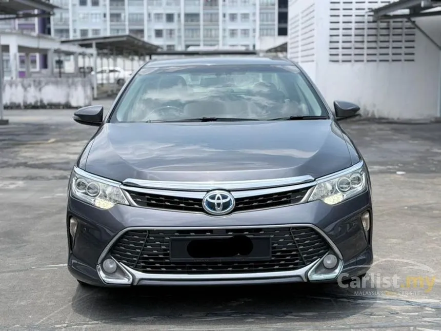 2015 Toyota Camry Hybrid Sedan