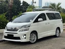 2013 Toyota Vellfire 2.4 Z MPV