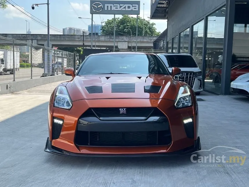 2018 Nissan GT-R Recaro Coupe