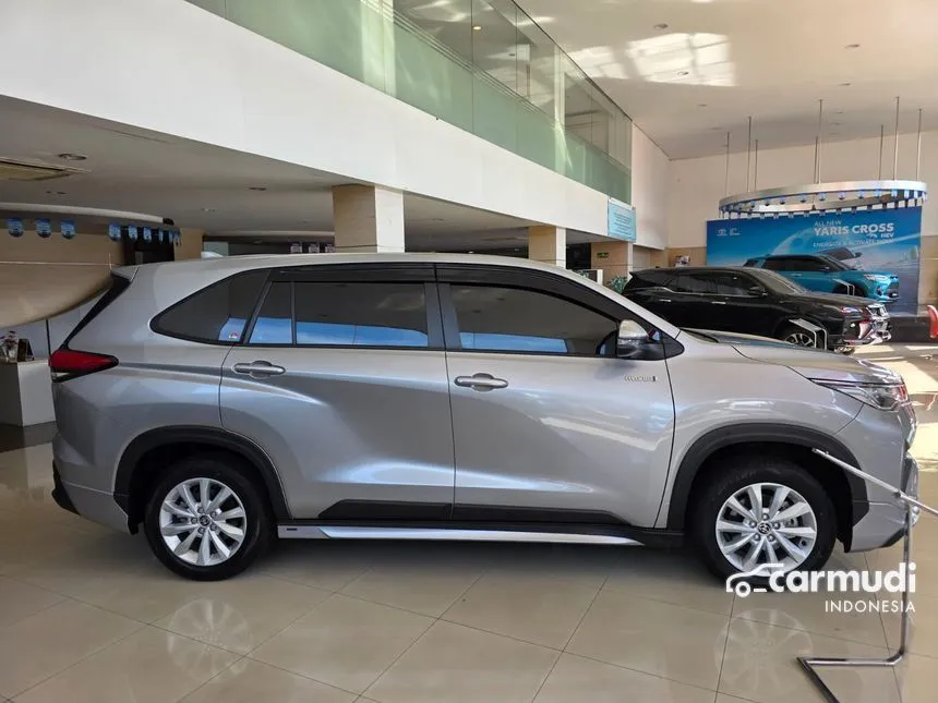 2025 Toyota Kijang Innova Zenix V HV (Non Premium Color) MPV