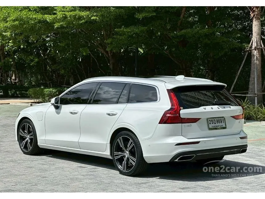 2021 Volvo V60 Recharge T8 Inscription Wagon