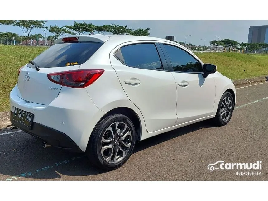 2016 Mazda 2 R Hatchback