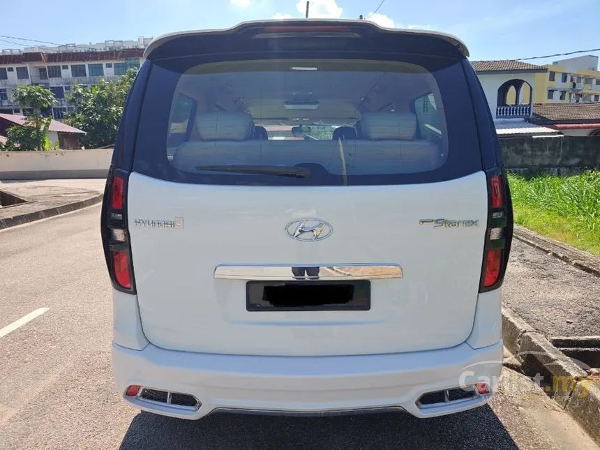 2017 Hyundai Grand Starex Royale MPV