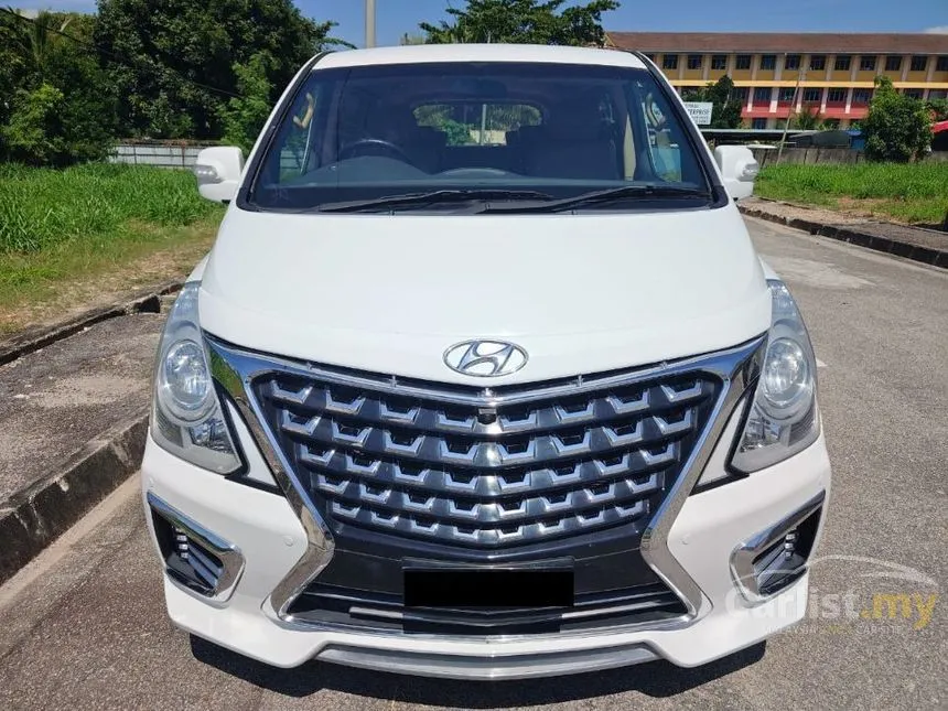 2017 Hyundai Grand Starex Royale MPV