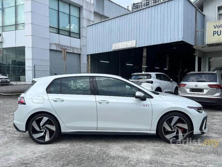 2025 Volkswagen Golf GTI IQ.Drive Hatchback