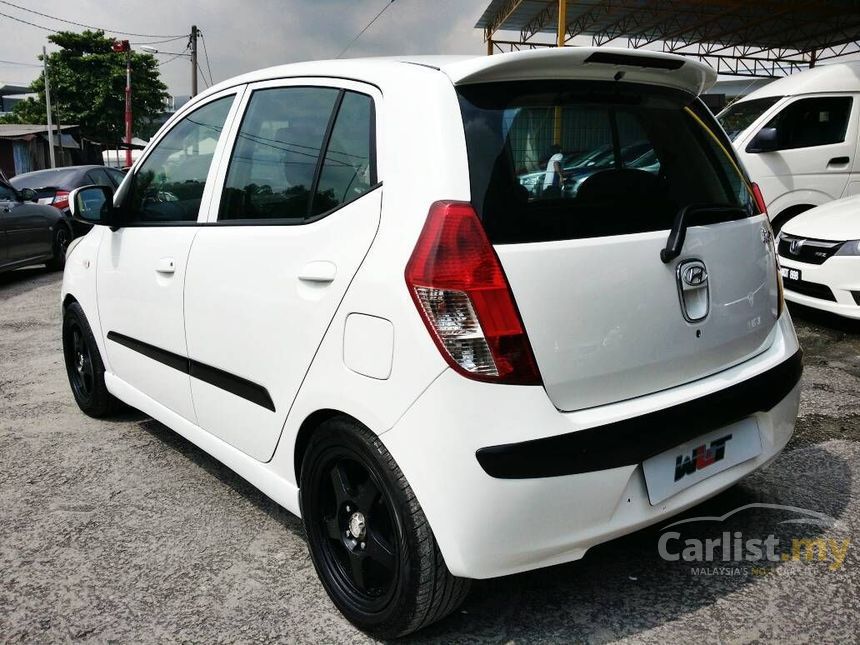 Hyundai i10 2010 Hi-spec 1.1 in Selangor Automatic 