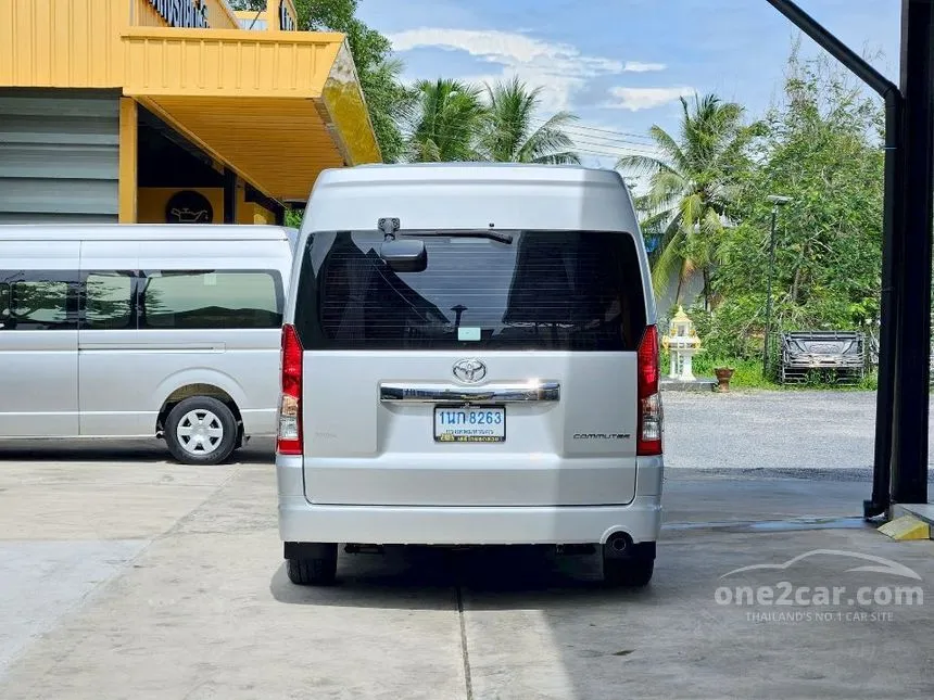 2020 Toyota HIACE GL Van