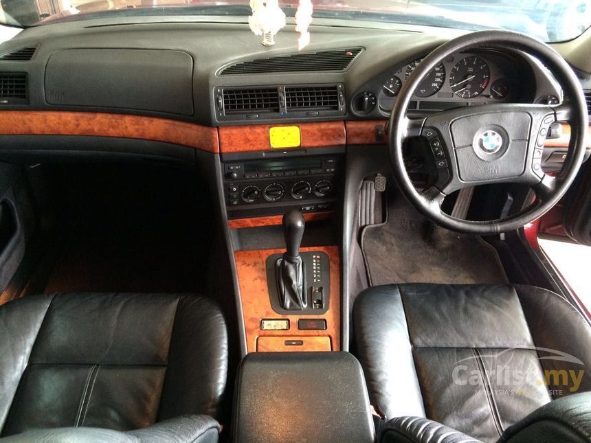 1995 BMW 730i Sedan