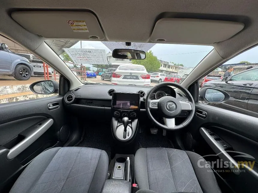 2012 Mazda 2 R Sedan