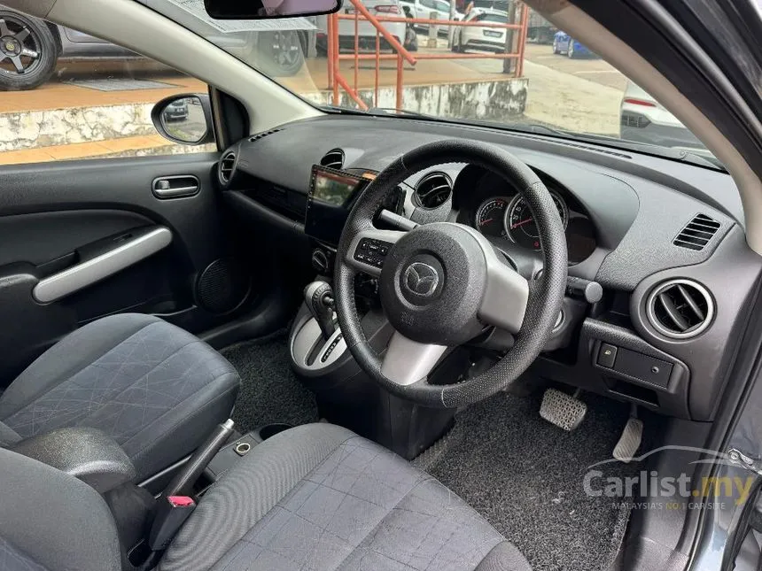 2012 Mazda 2 R Sedan