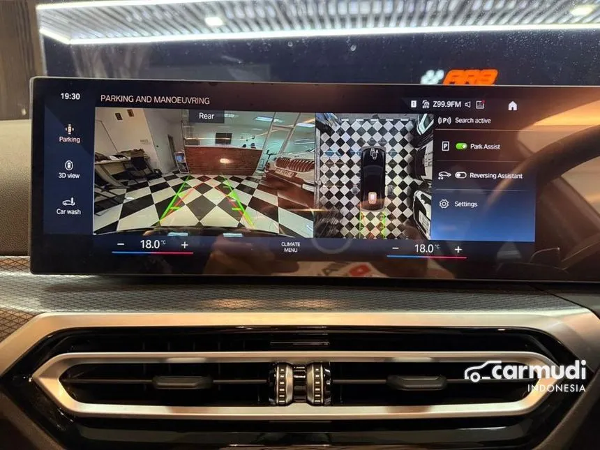 2024 BMW 330i M Sport Pro Sedan