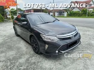 2017 Toyota Camry 2.5 Hybrid Luxury Sedan