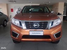 Low Downpayment & High Rebate 2020 Nissan Navara 2.5 NP300 SE Pickup Truck