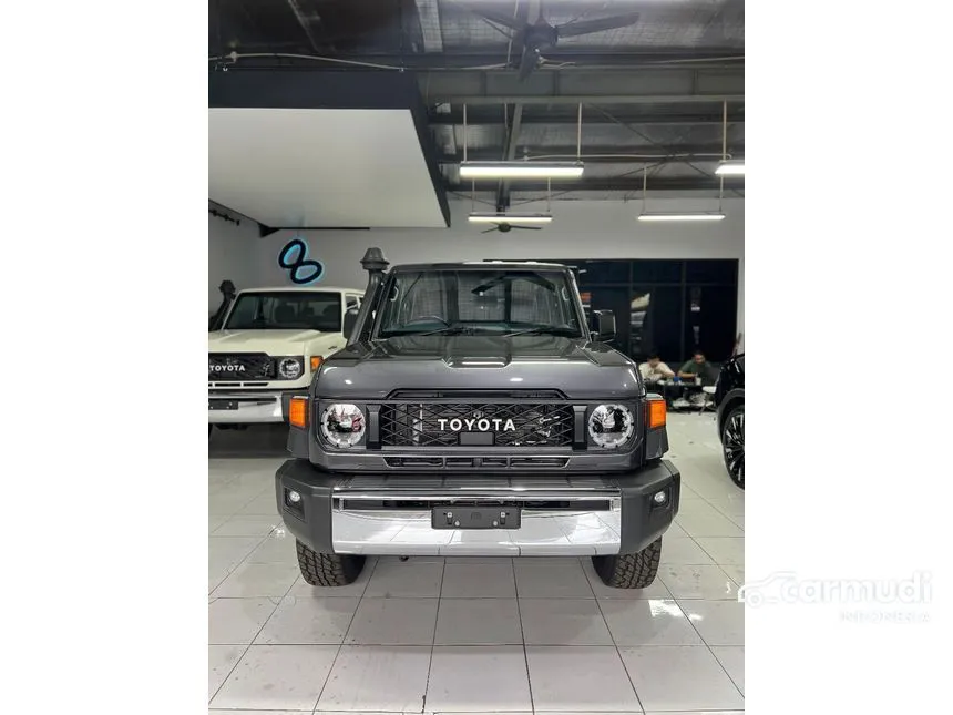 Jual Mobil Toyota Land Cruiser 2024 70 LX 2.8 di DKI Jakarta Automatic SUV Abu