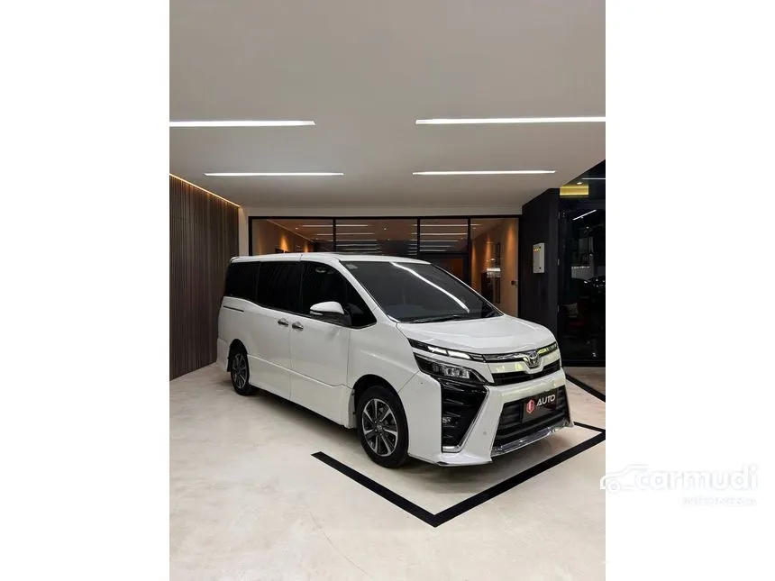 2021 Toyota Voxy MPV