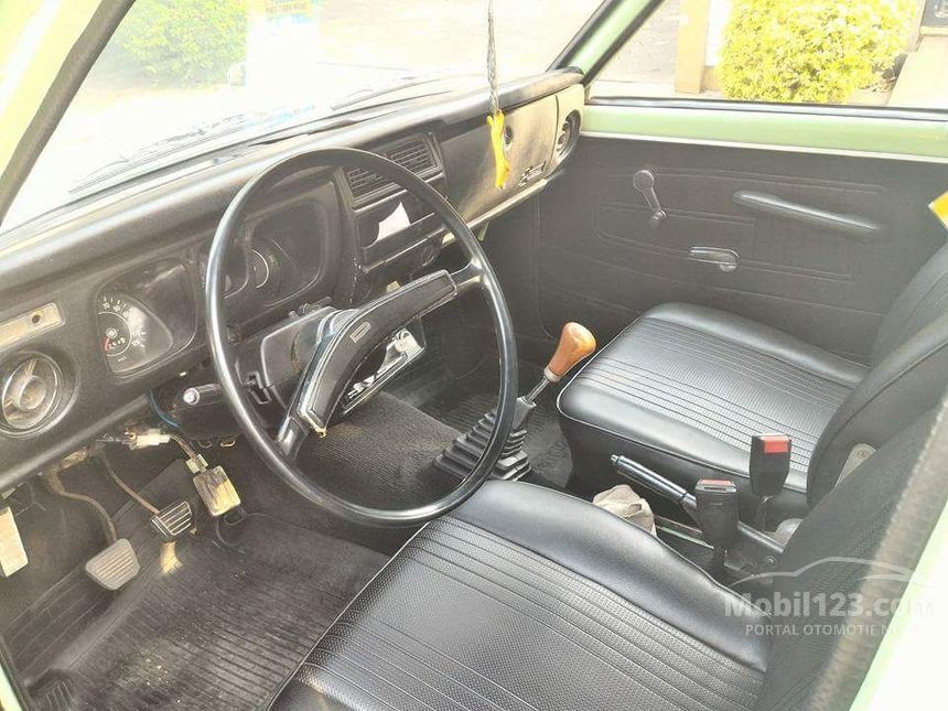 1973 Datsun 1600 1.6 Manual Sedan