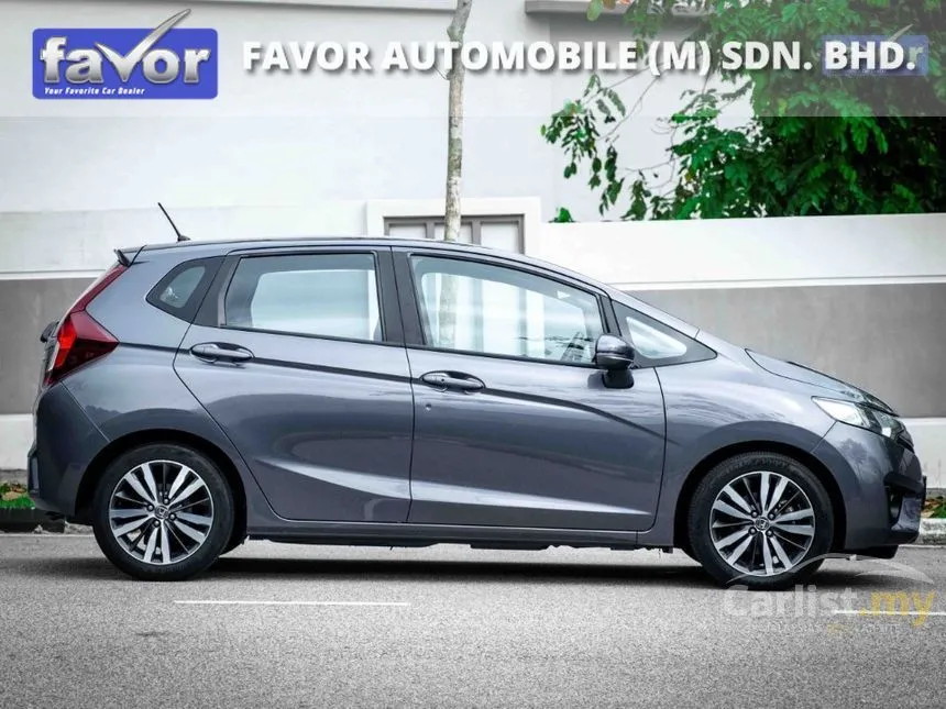 2015 Honda Jazz V Hatchback