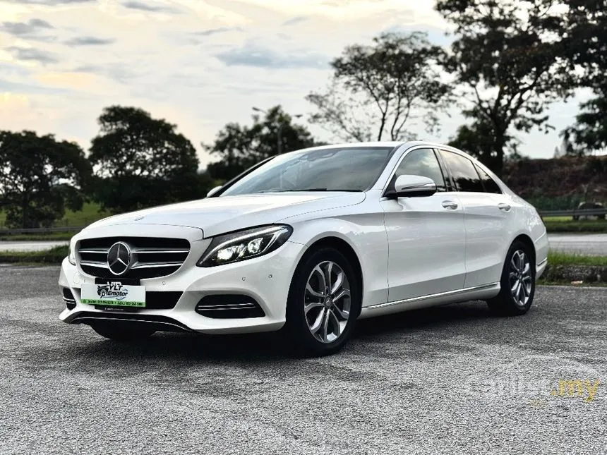 2014 Mercedes-Benz C200 Avantgarde Sedan
