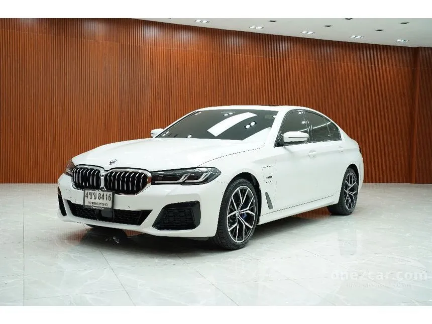 2023 BMW 530e M Sport Sedan