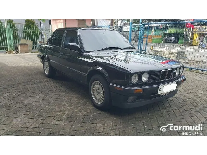 Jual Mobil BMW 318i 1990 1.8 Manual 1.8 di DKI Jakarta Manual Sedan Hitam Rp 75.000.000