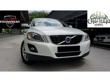 Volvo XC60 3.0 LIMITED SPEC,POWER BOOT NEW FACELIFT 1 YEAR WARRANTY 2011,CRYSTAL WHITE IN COLOUR,THIS IS 3.0CC NOT 2.5CC HIGH SPEC MODEL,1 DATIN OWNER