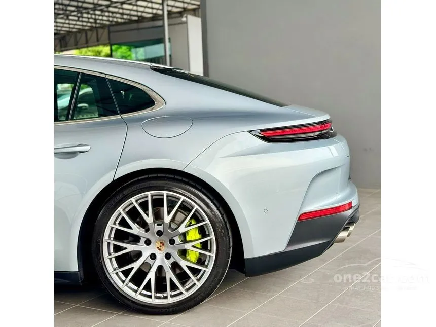 2026 Porsche PANAMERA 4 E-Hybrid Sedan