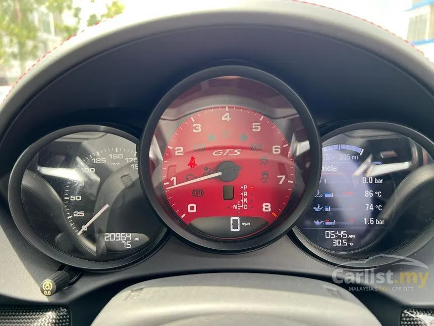 2022 Porsche 718 Cayman GT4 Coupe