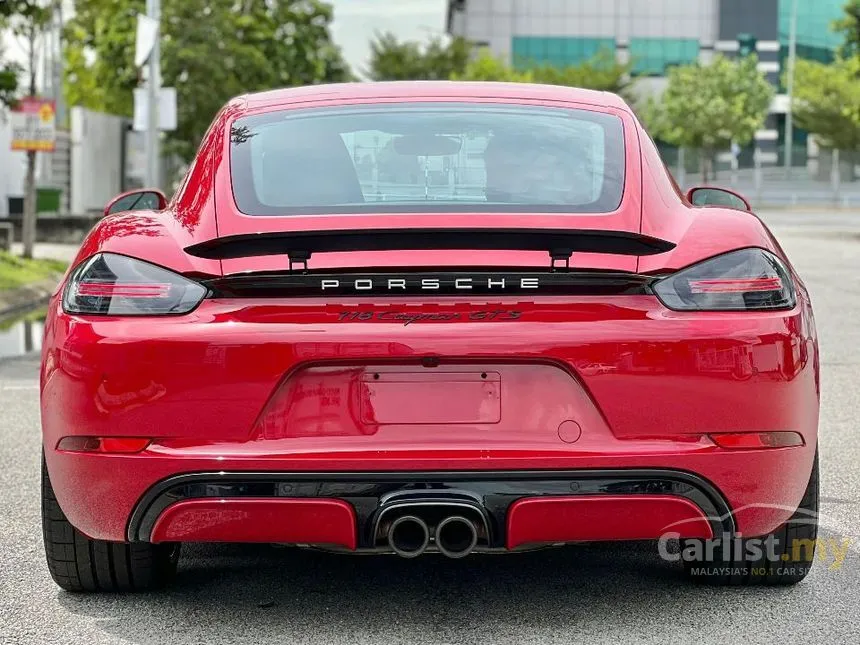 2022 Porsche 718 Cayman GT4 Coupe