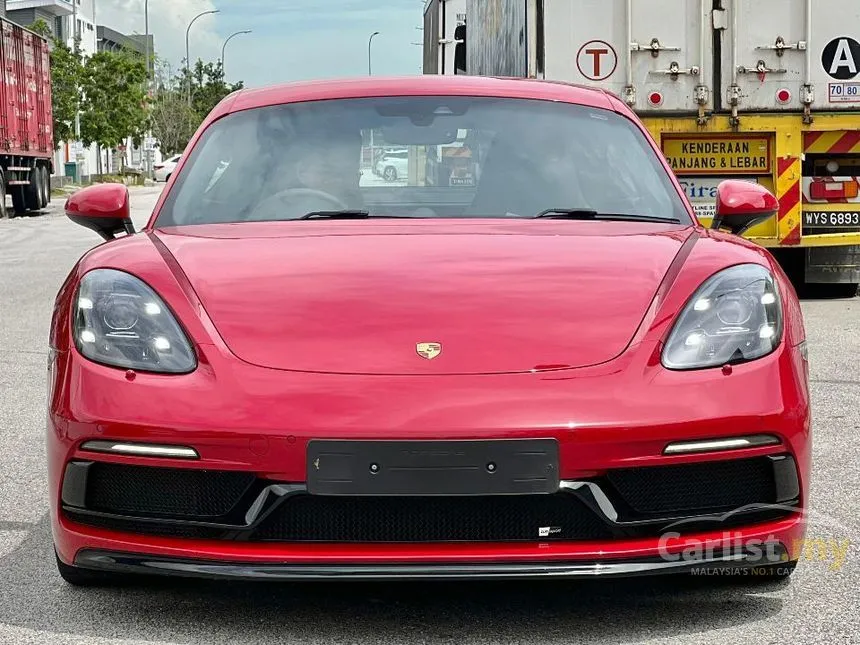 2022 Porsche 718 Cayman GT4 Coupe