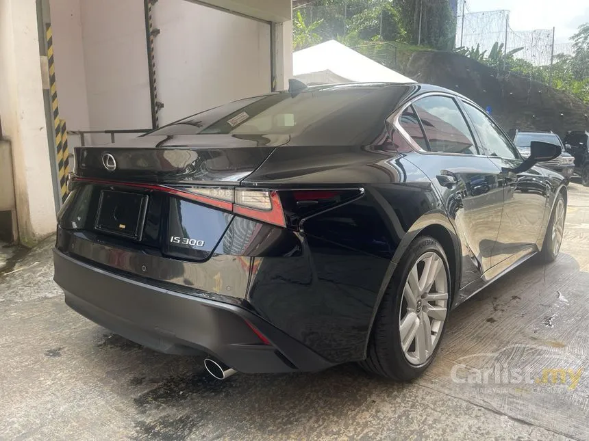 2022 Lexus IS 300 F Sport Sedan