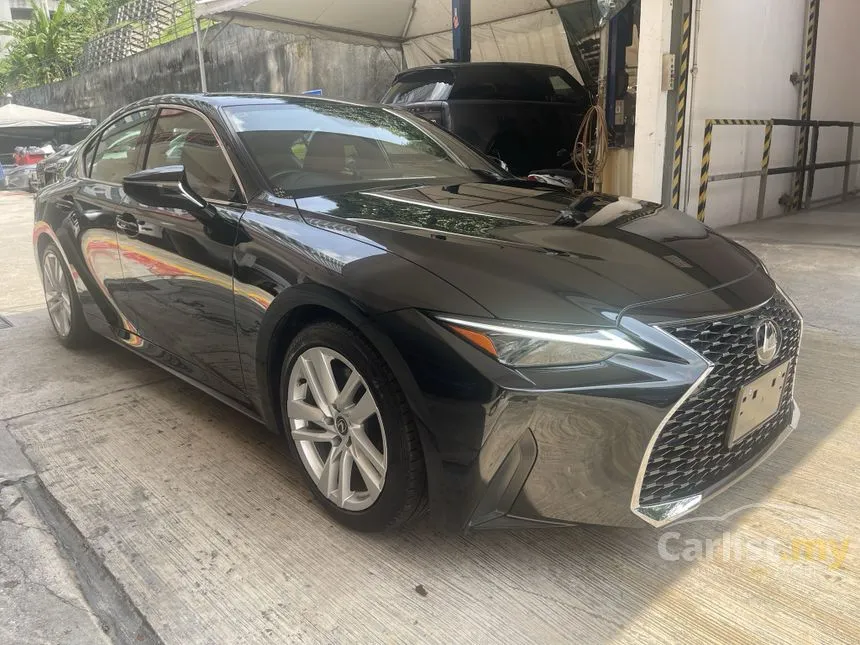 2022 Lexus IS 300 F Sport Sedan