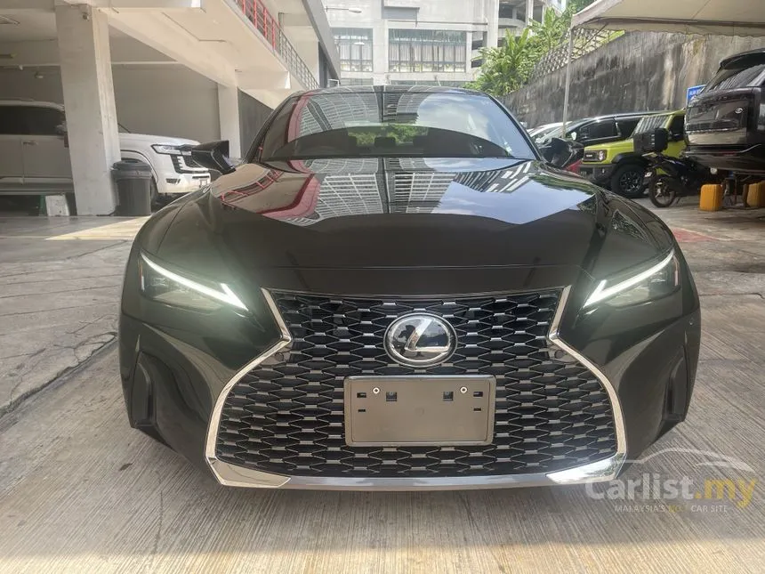 2022 Lexus IS 300 F Sport Sedan