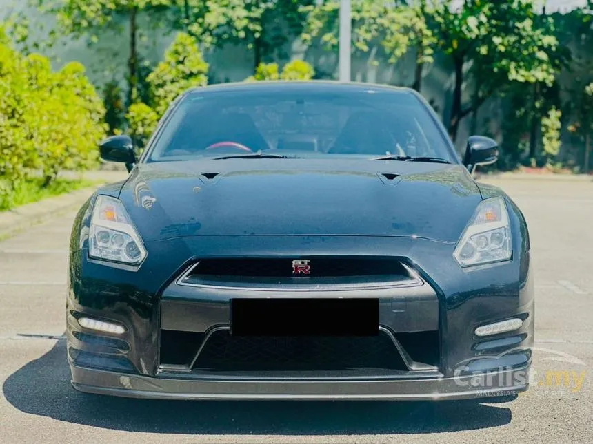 2014 Nissan GT-R Premium Edition Coupe