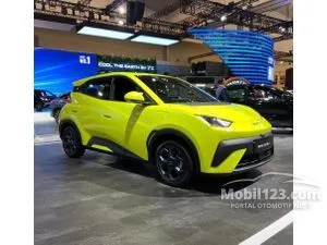 2025 BYD Atto 1 Standard Range Dynamic Hatchback