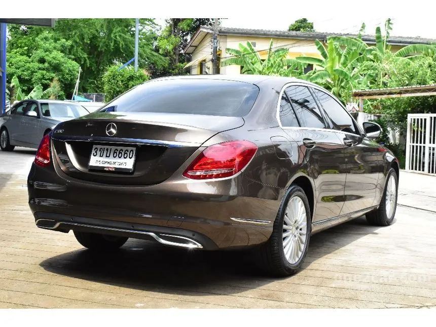 2015 Mercedes-Benz C180 Sedan