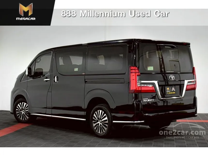 2020 Toyota Majesty Standard Van