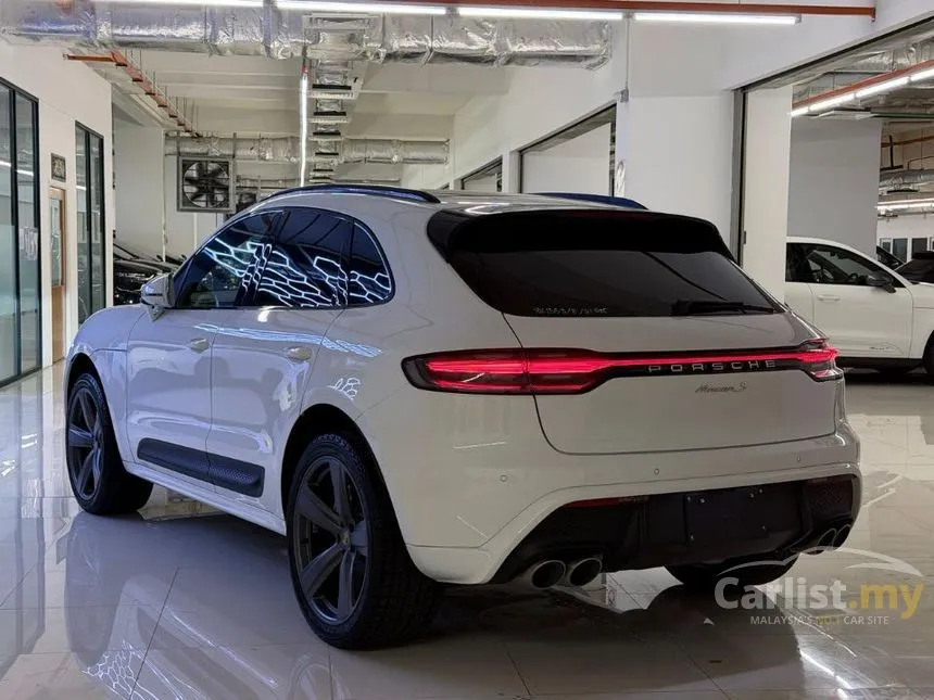 2021 Porsche Macan Turbo SUV